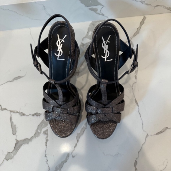 YSL Tribute Gunmetal Metallic, Pebbled Leather Platform Pumps, Size 41 1/2 - Picture 4 of 6